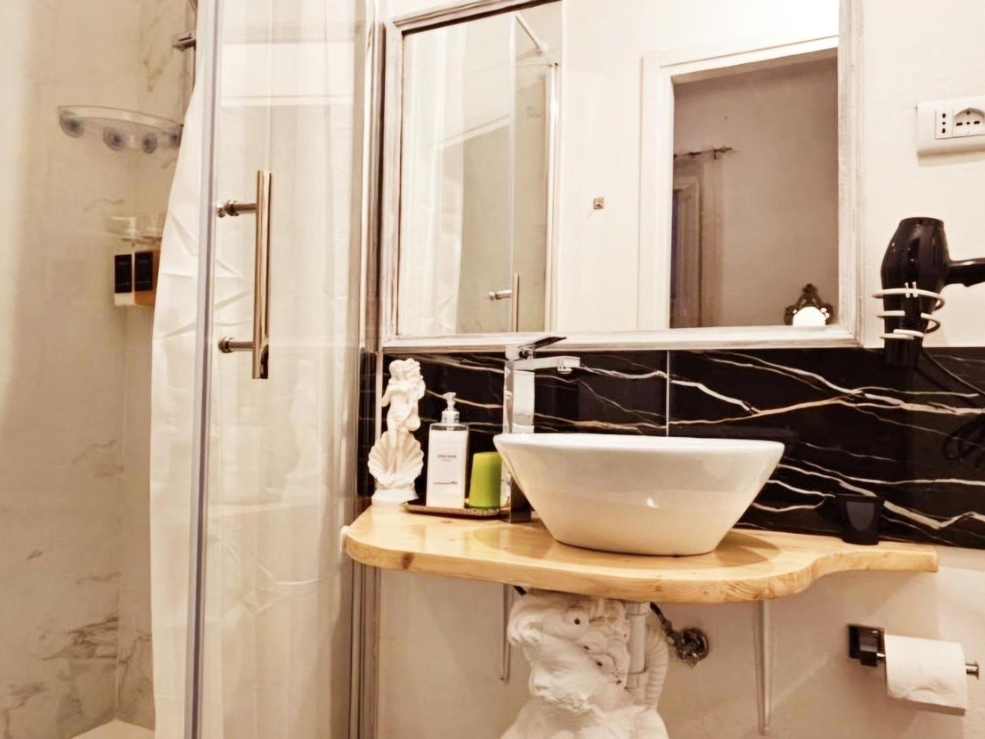 Venere Supercentral B&B ฟลอเรนซ์ ภายนอก รูปภาพ